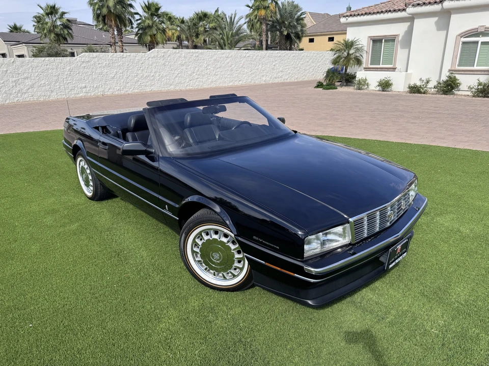 1993 Cadillac Allante - Image 11 of 31