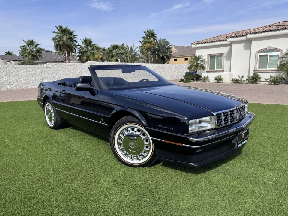 1993 Cadillac Allante - Image 12 of 31