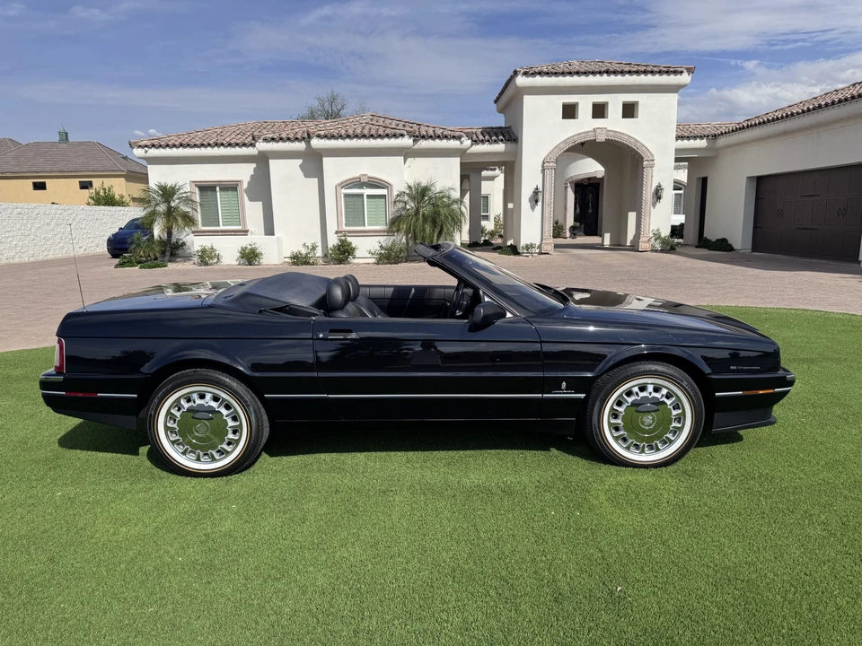 1993 Cadillac Allante - Image 14 of 31