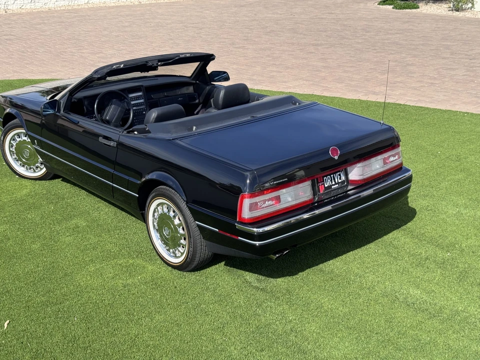 1993 Cadillac Allante - Image 20 of 31