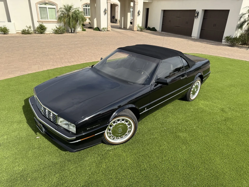 1993 Cadillac Allante - Image 24 of 31