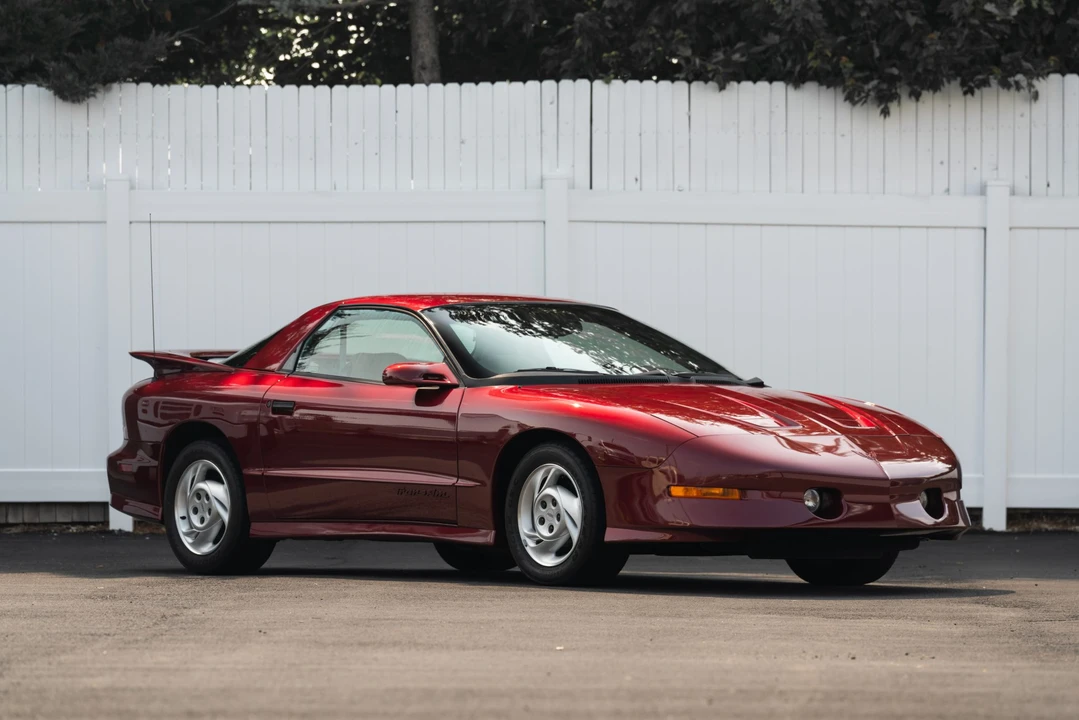 1993 Pontiac Firebird Trans Am 4th Gen - Image 18 of 31