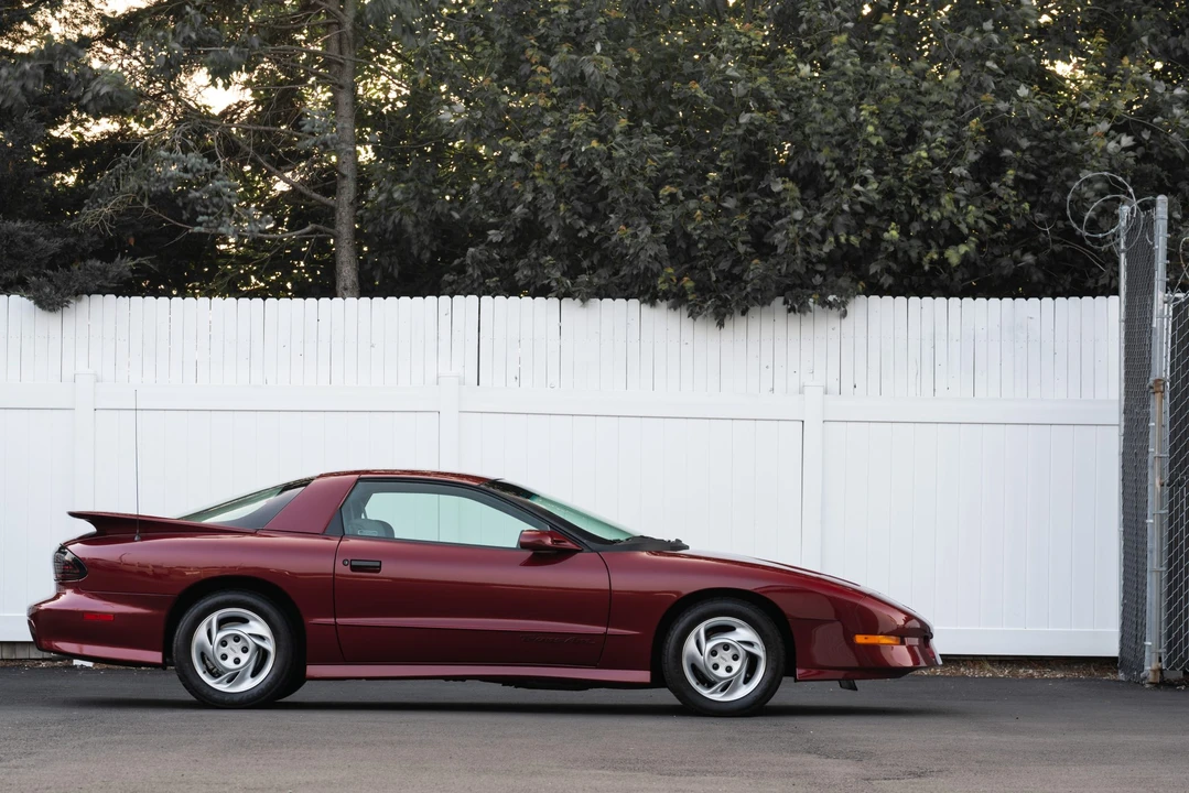 1993 Pontiac Firebird Trans Am 4th Gen - Image 14 of 31