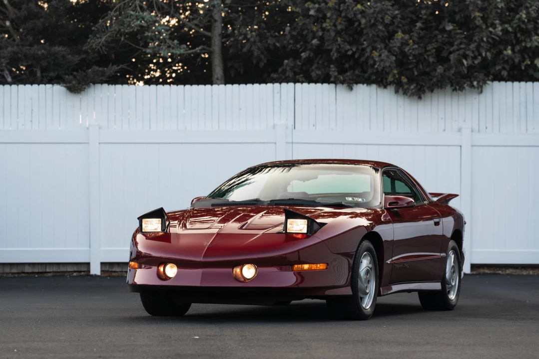 1993 Pontiac Firebird Trans Am 4th Gen - Image 27 of 31