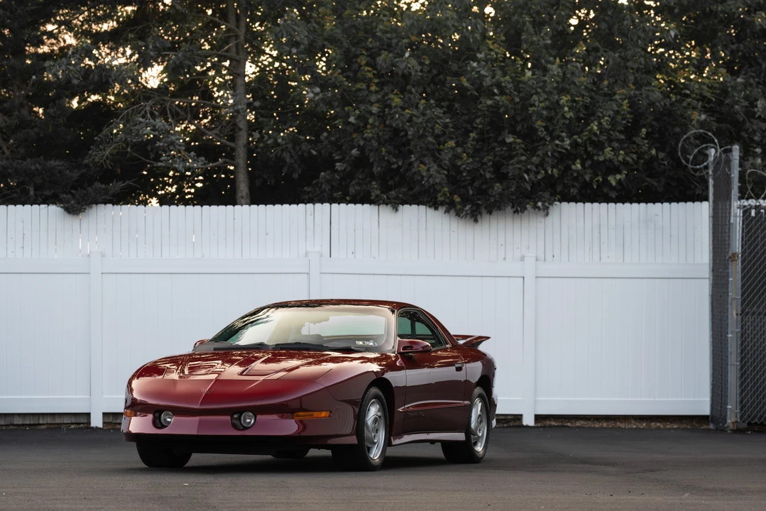 1993 Pontiac Firebird Trans Am 4th Gen - Image 2 of 31