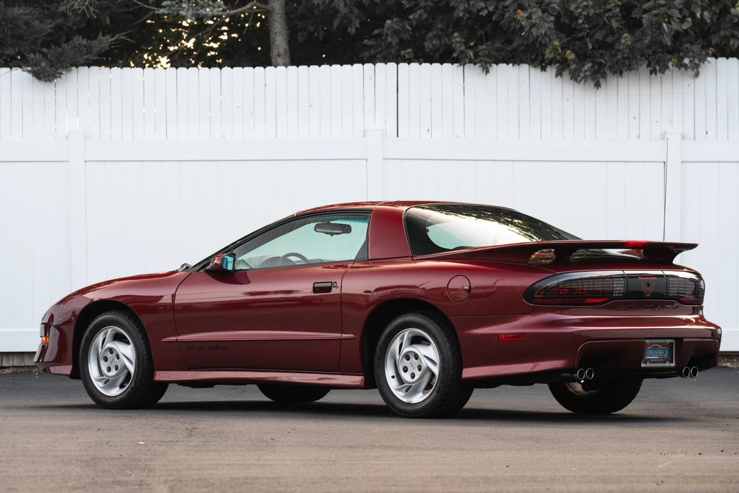 1993 Pontiac Firebird Trans Am 4th Gen - Image 8 of 31