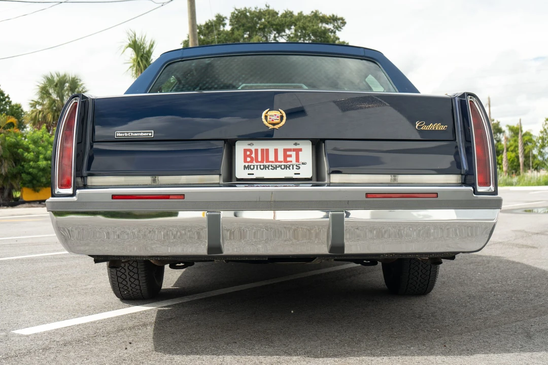 1994 Cadillac Fleetwood - Image 22 of 31