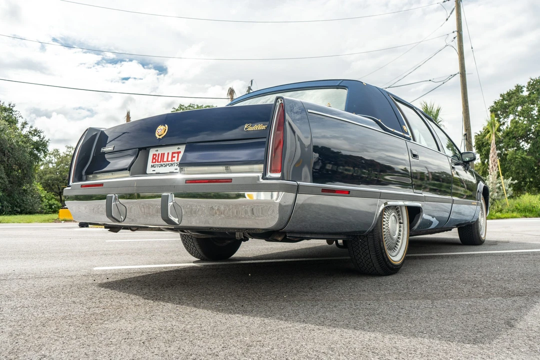 1994 Cadillac Fleetwood - Image 23 of 31
