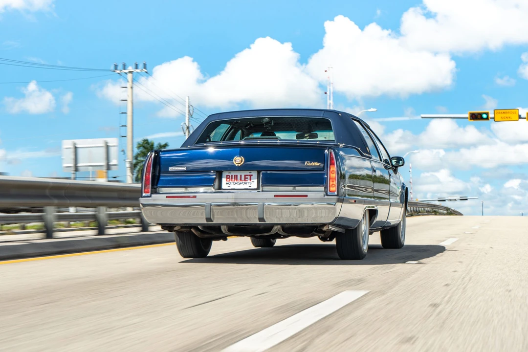 1994 Cadillac Fleetwood - Image 12 of 31
