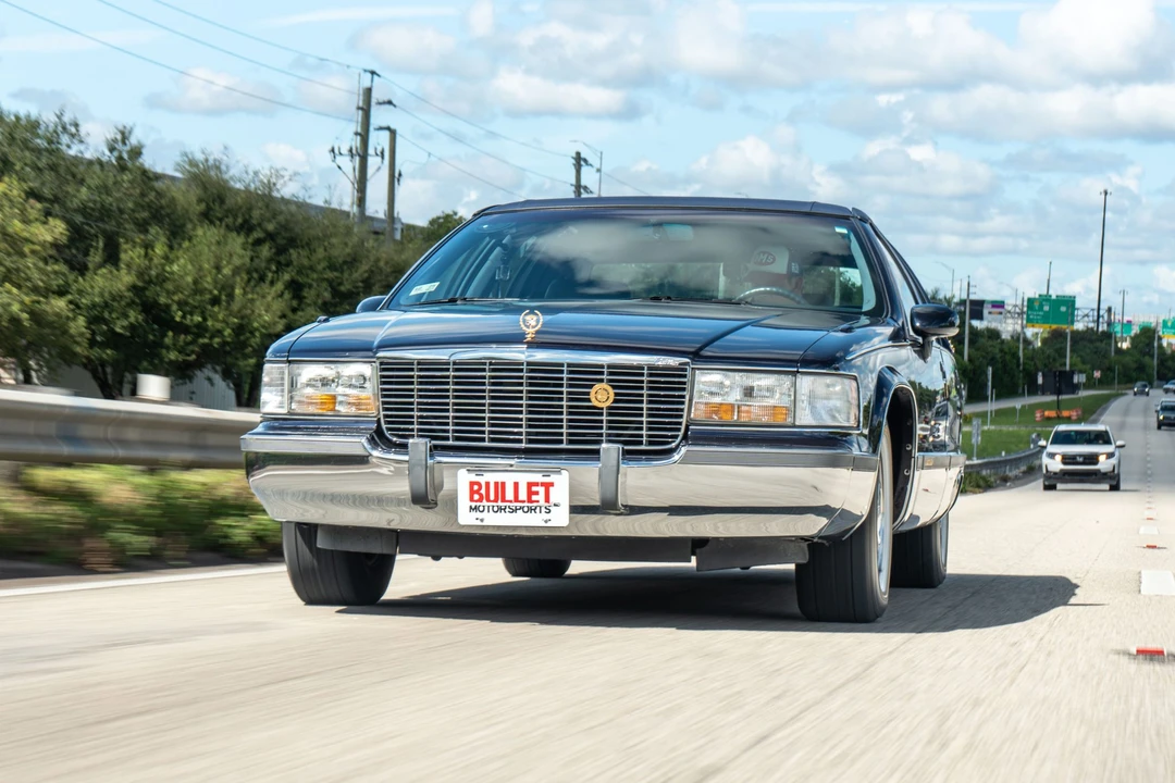 1994 Cadillac Fleetwood - Image 2 of 31