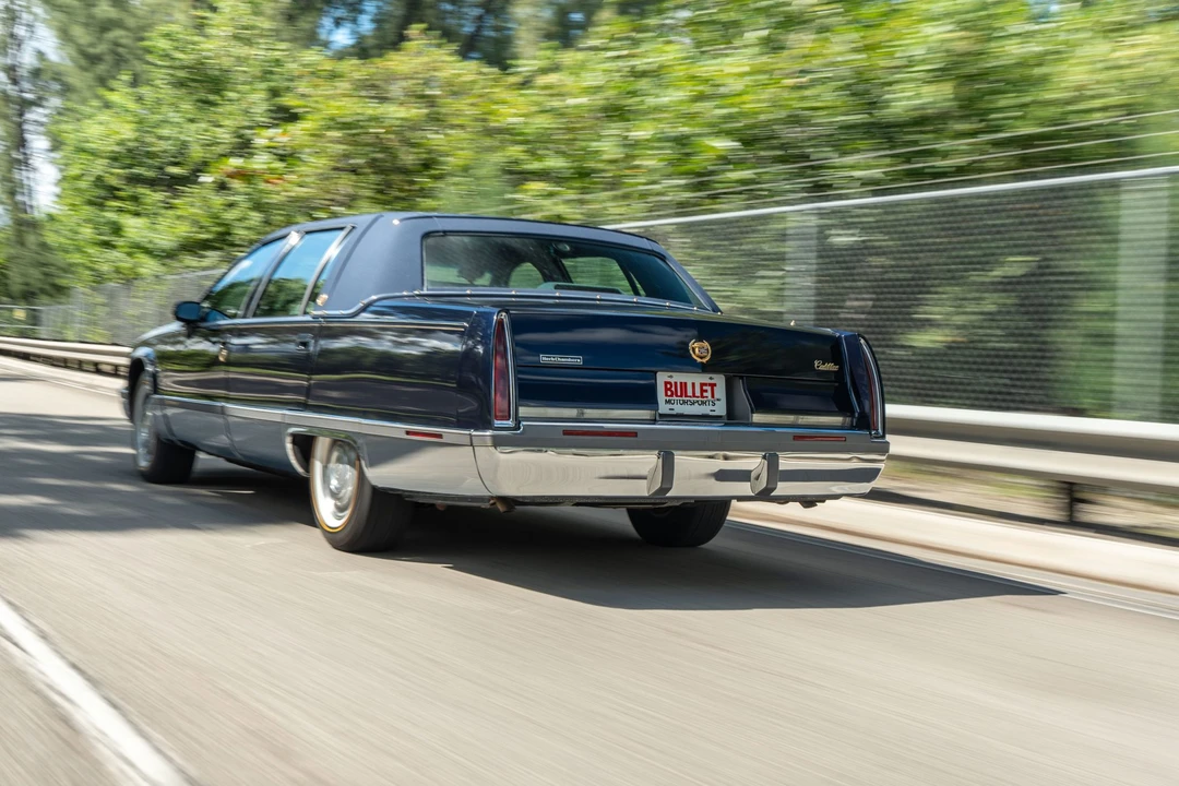 1994 Cadillac Fleetwood - Image 9 of 31