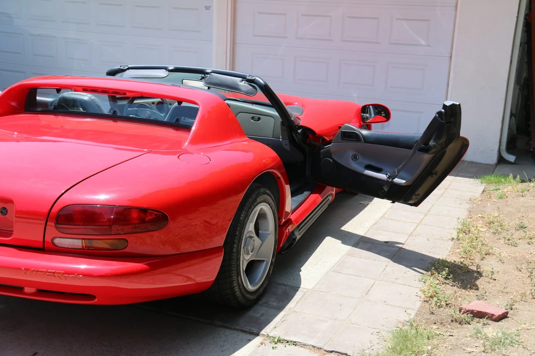 1994 Dodge Viper 1st Gen - Image 28 of 31