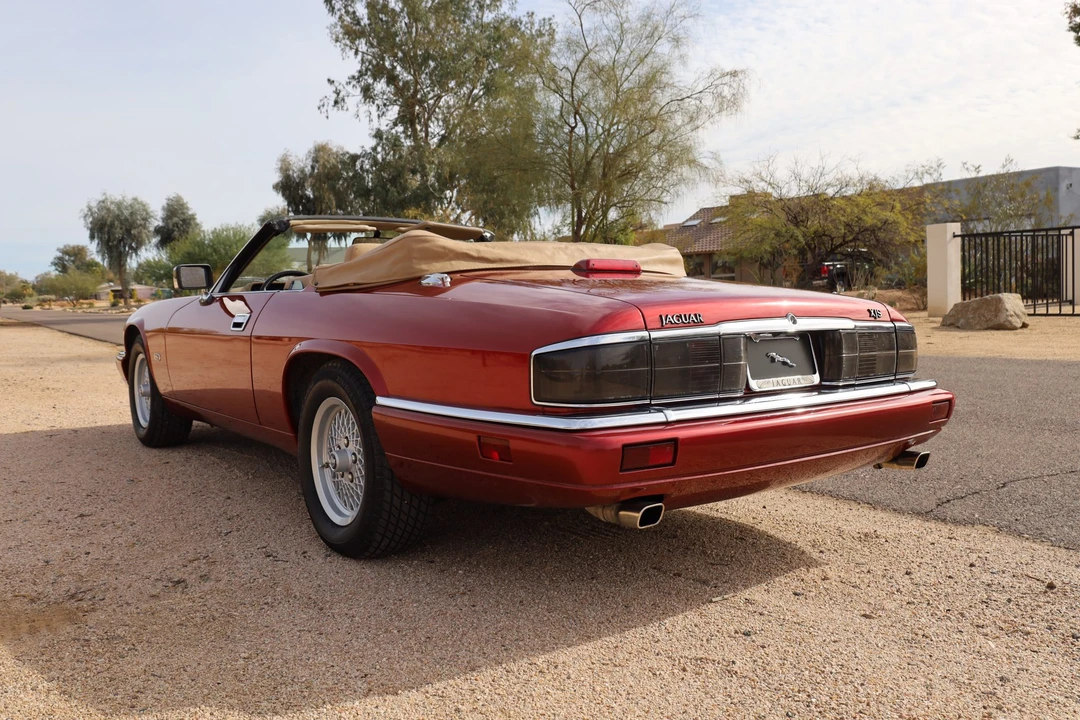 1994 Jaguar XJS Convertible - Image 8 of 31