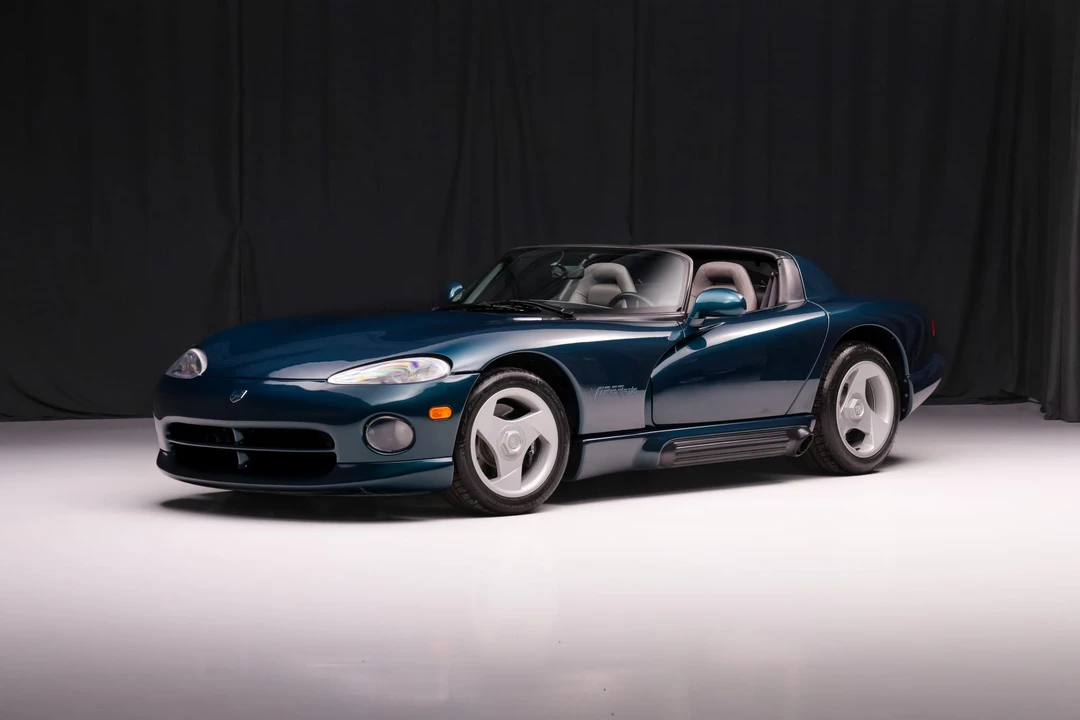 1995 Dodge Viper 1st Gen - Image 2 of 31