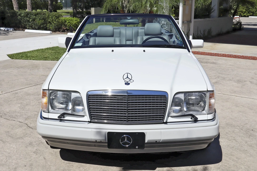 1995 Mercedes-Benz W124 E-Class - Image 3 of 31