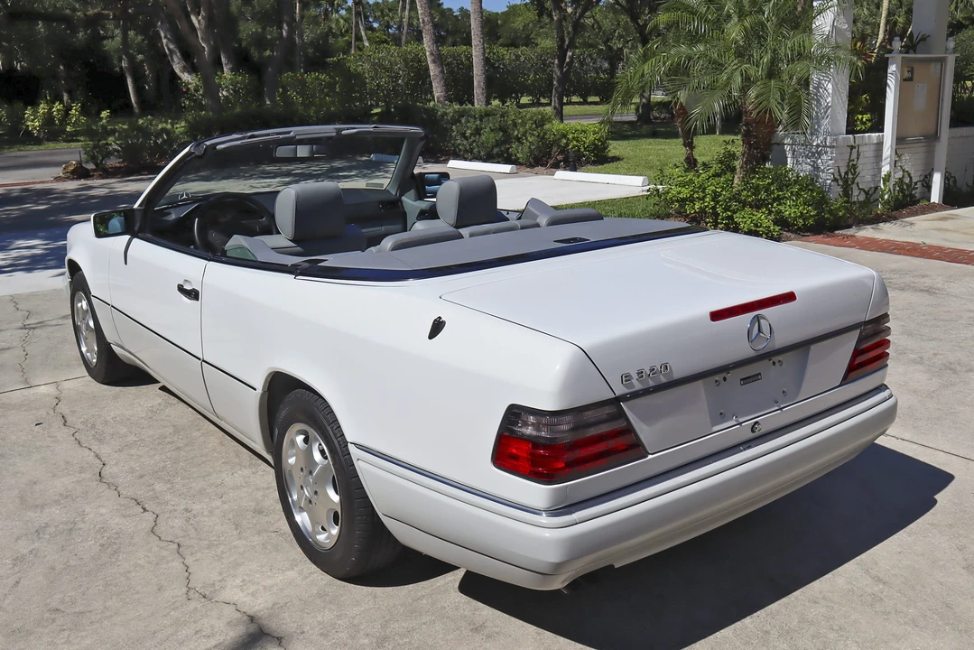 1995 Mercedes-Benz W124 E-Class - Image 6 of 31