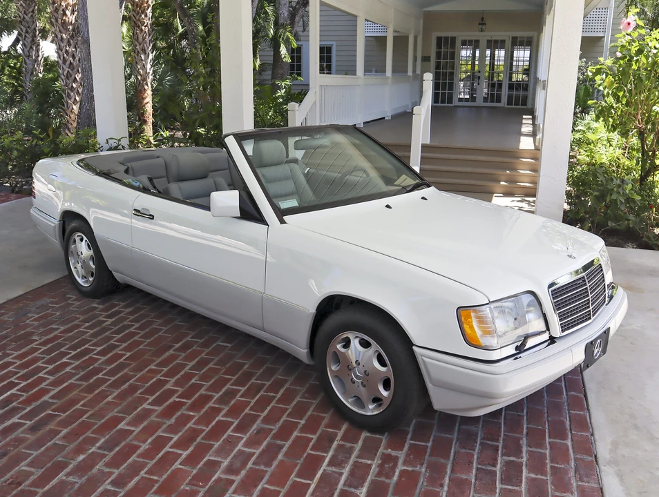 1995 Mercedes-Benz W124 E-Class - Image 11 of 31
