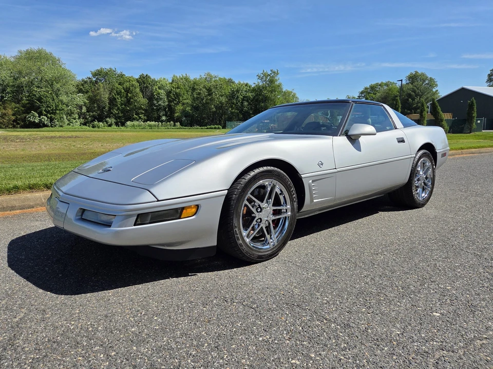 1996 Chevrolet Corvette C4 - Image 3 of 31
