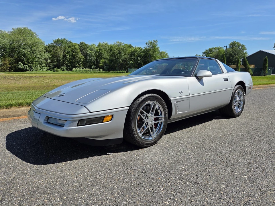 1996 Chevrolet Corvette C4 - Image 2 of 31