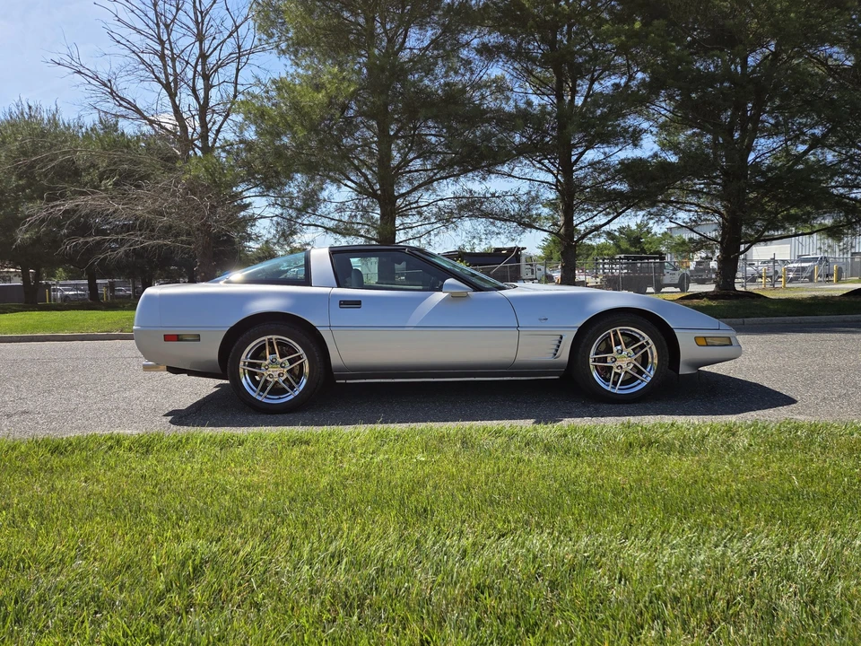 1996 Chevrolet Corvette C4 - Image 25 of 31