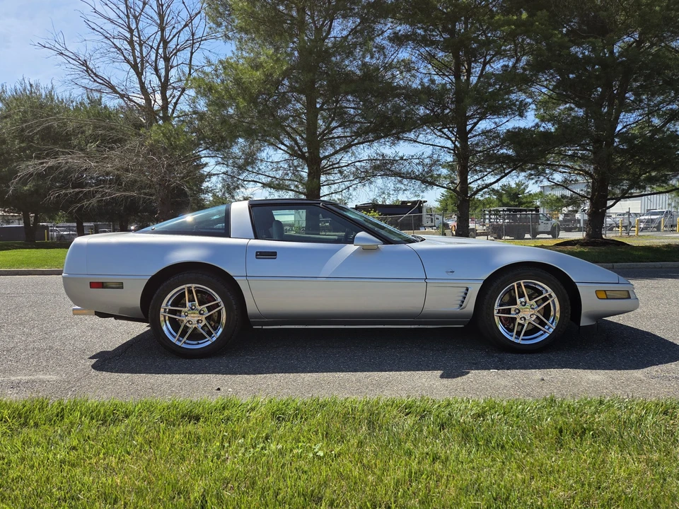1996 Chevrolet Corvette C4 - Image 23 of 31