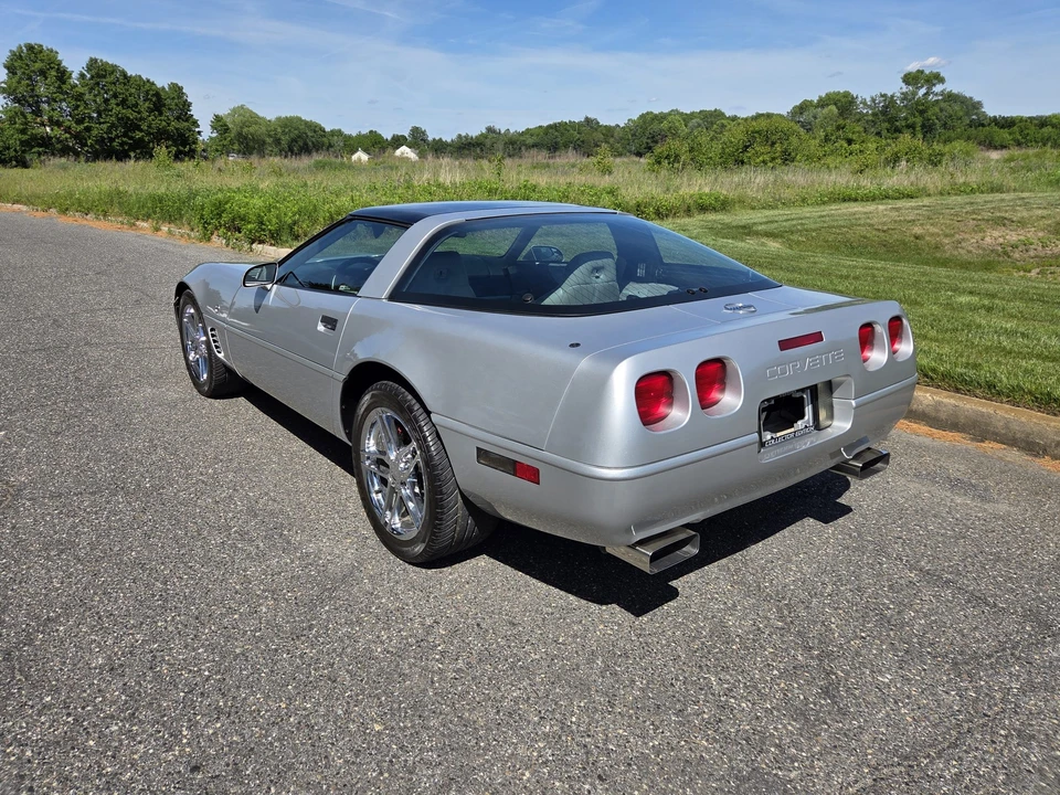 1996 Chevrolet Corvette C4 - Image 13 of 31
