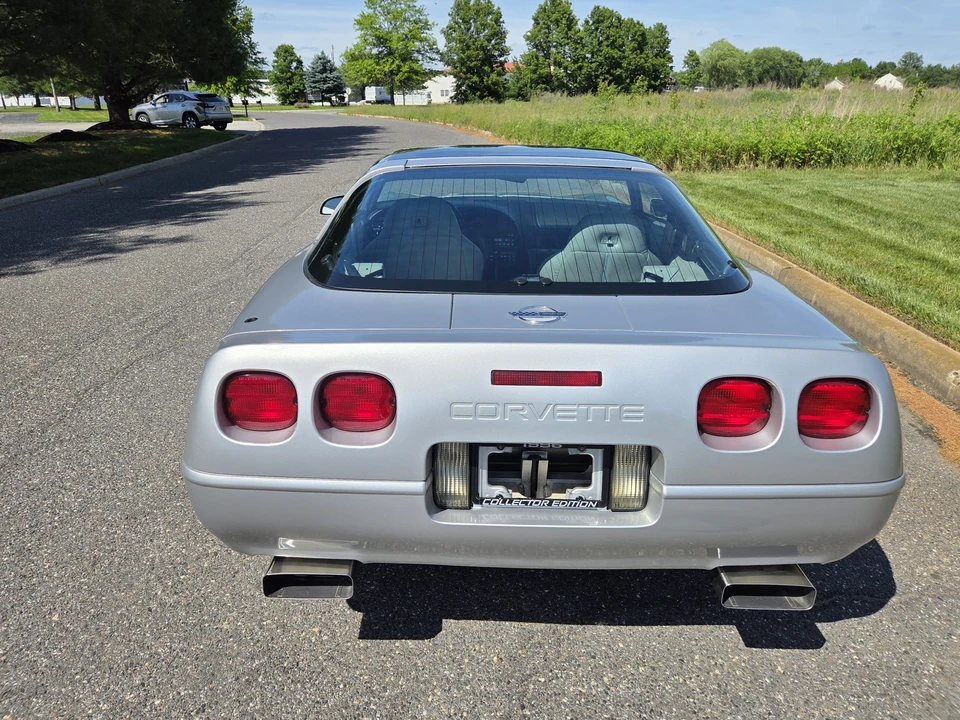 1996 Chevrolet Corvette C4 - Image 16 of 31