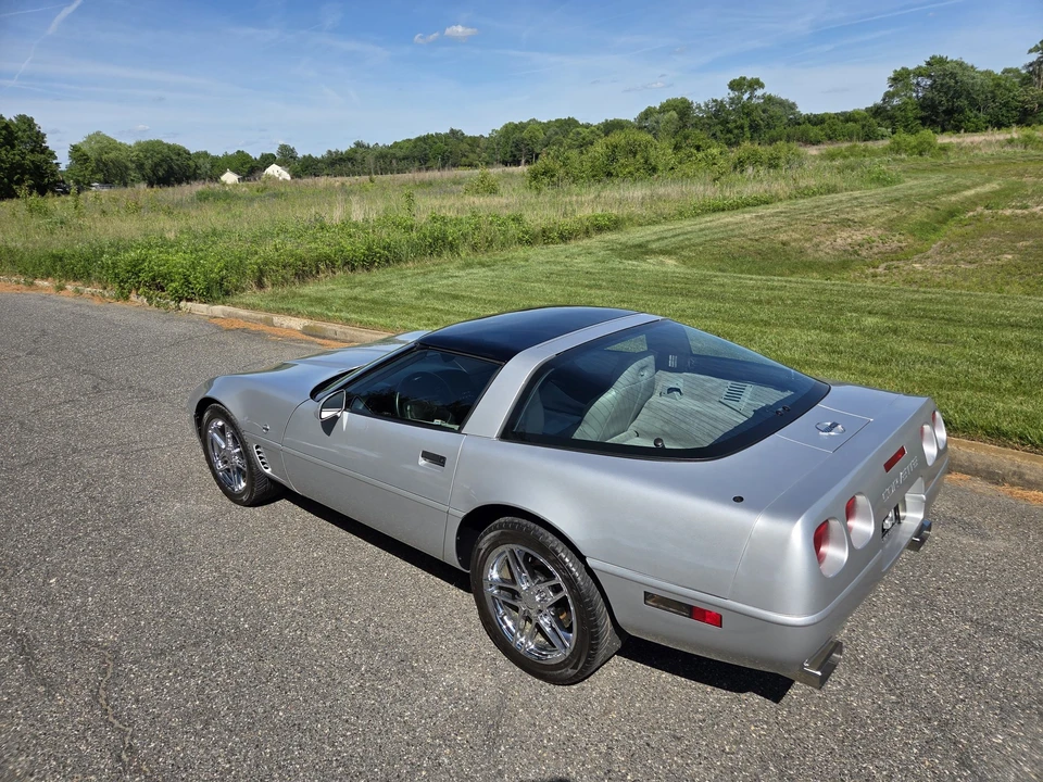 1996 Chevrolet Corvette C4 - Image 12 of 31