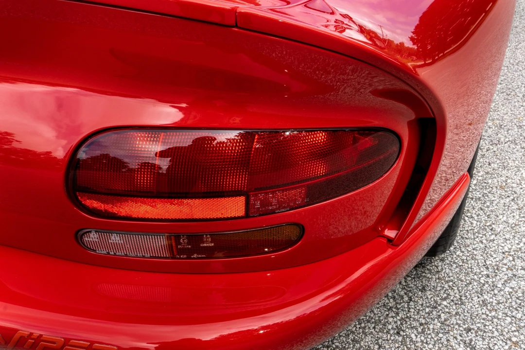 1997 Dodge Viper GTS 2nd Gen - Image 14 of 31