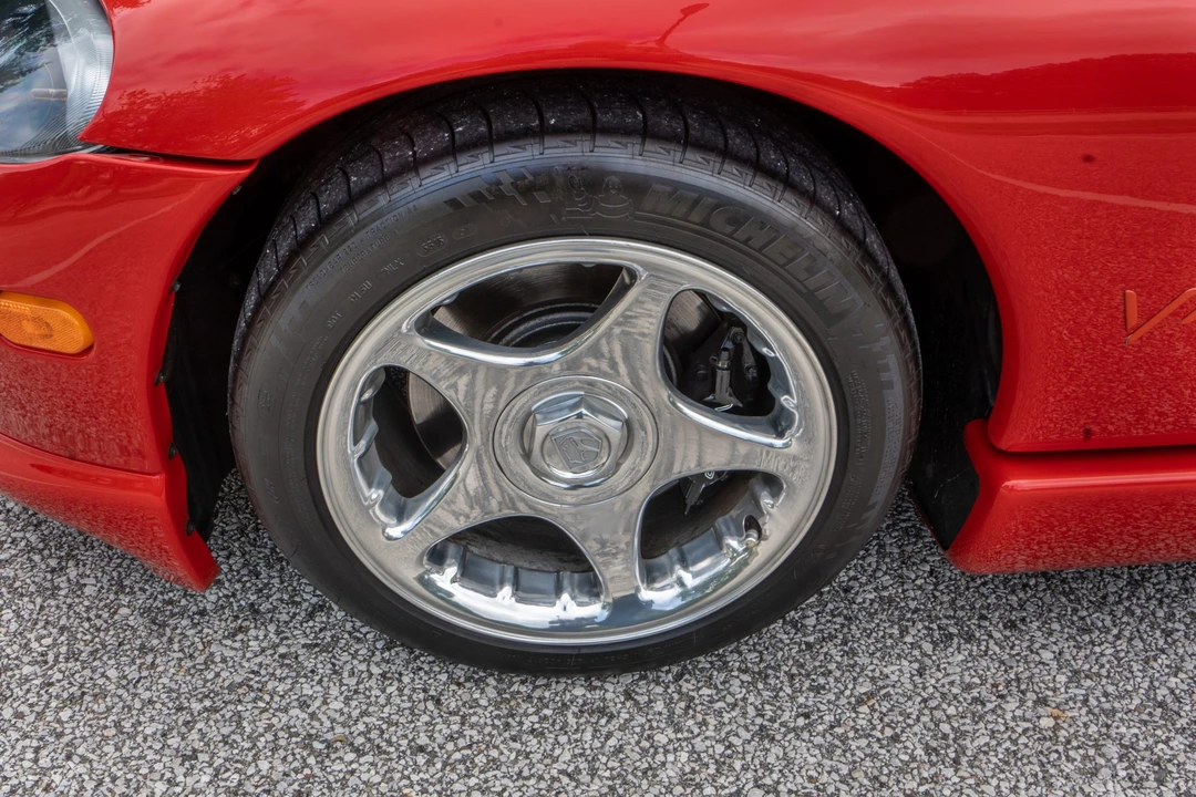 1997 Dodge Viper GTS 2nd Gen - Image 27 of 31
