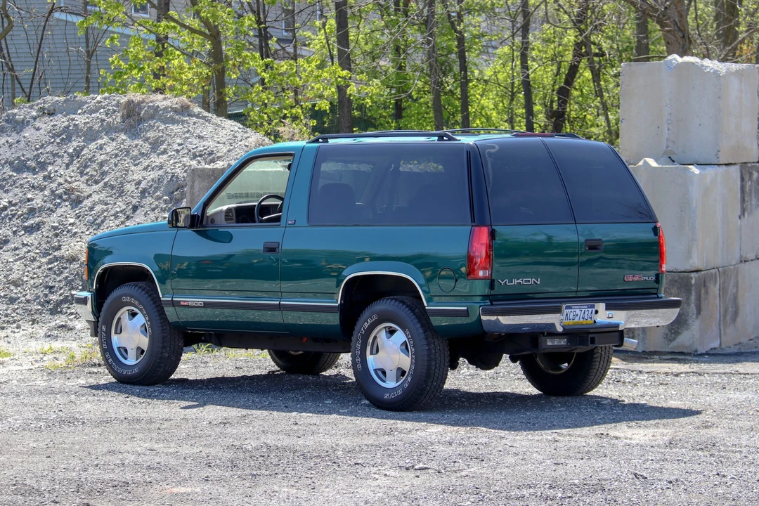 1997 GMC Yukon 1st Gen - Image 7 of 31