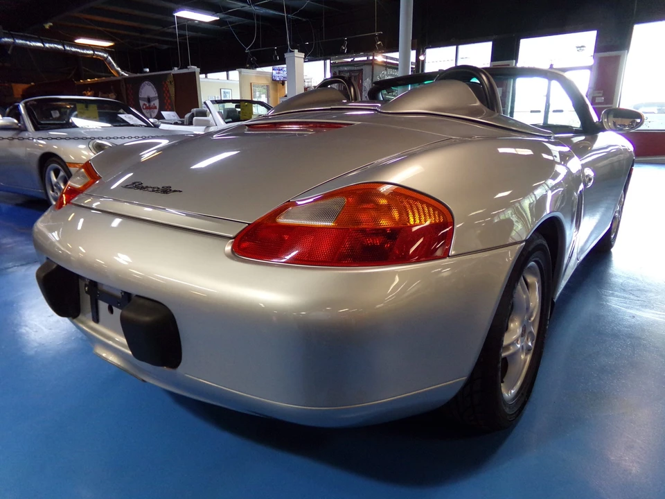 1998 Porsche 986 Boxster - Image 28 of 31