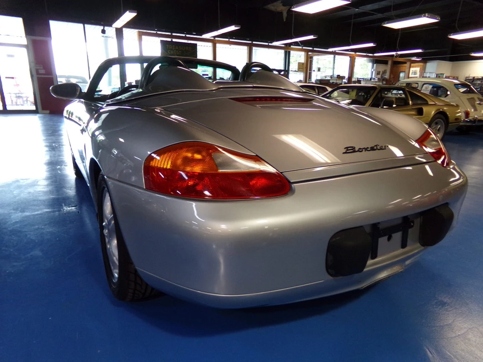1998 Porsche 986 Boxster - Image 24 of 31