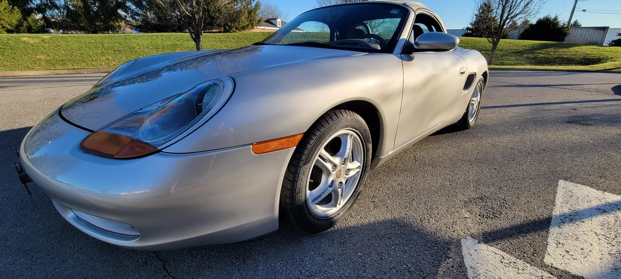 1998 Porsche 986 Boxster - Image 11 of 31