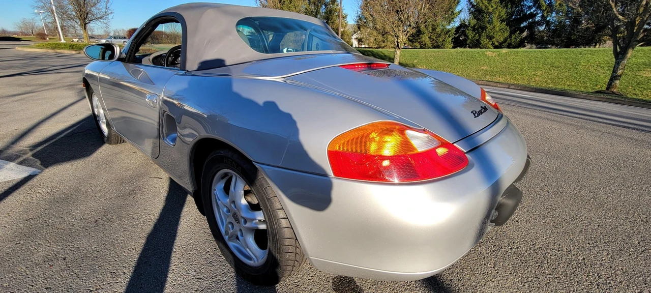 1998 Porsche 986 Boxster - Image 13 of 31