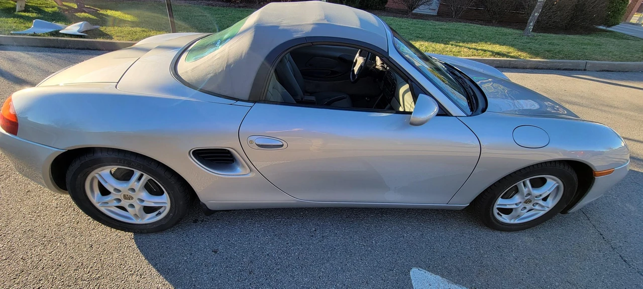 1998 Porsche 986 Boxster - Image 17 of 31