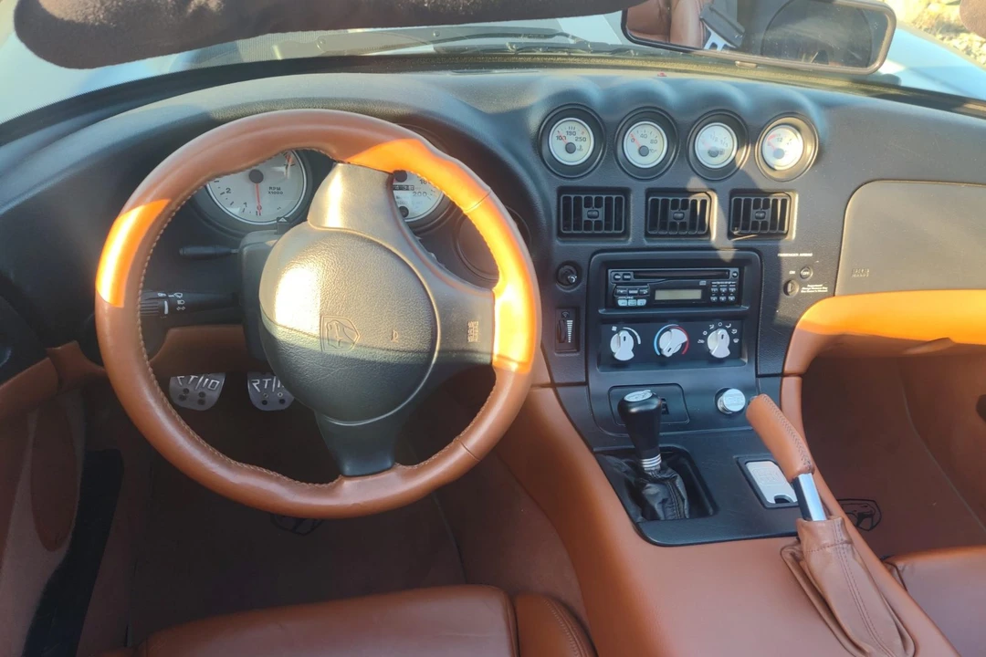 1999 Dodge Viper 2nd Gen - Image 30 of 31