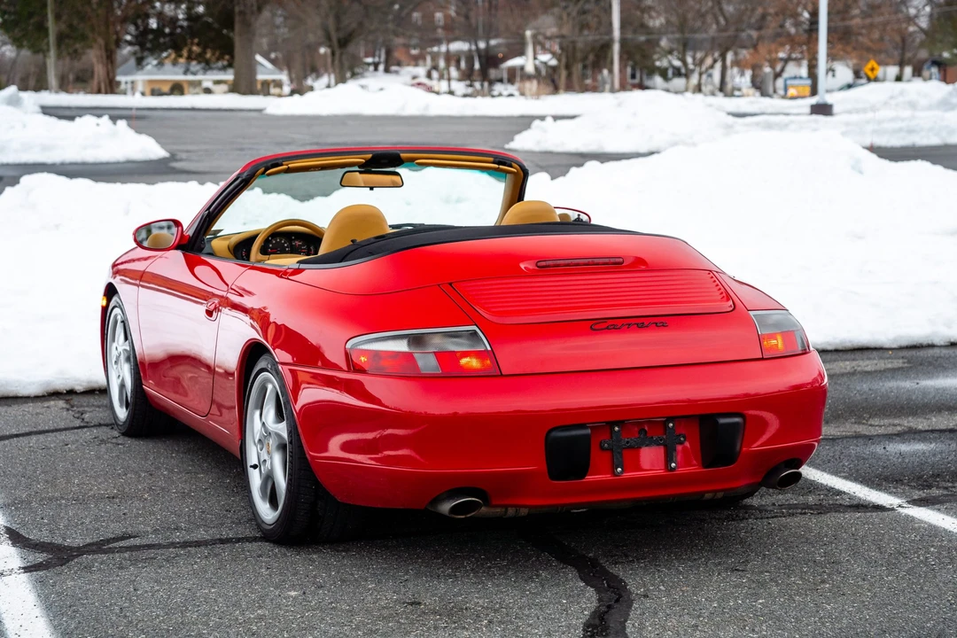 1999 Porsche 996 Carrera - Image 28 of 31