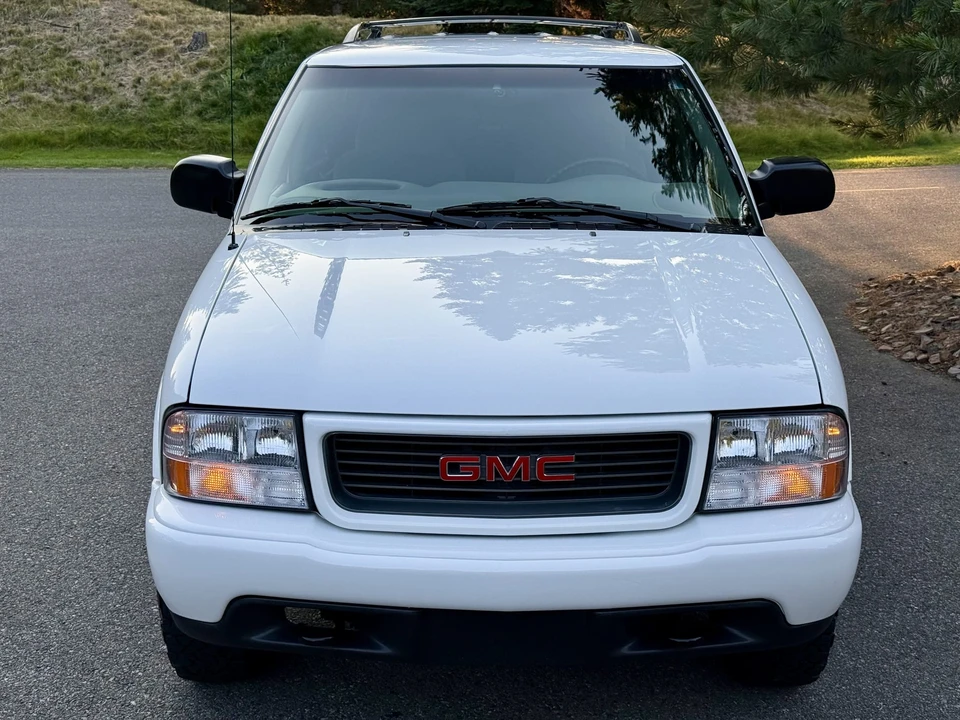 2000 GMC S-15 Jimmy 2nd Gen - Image 14 of 31