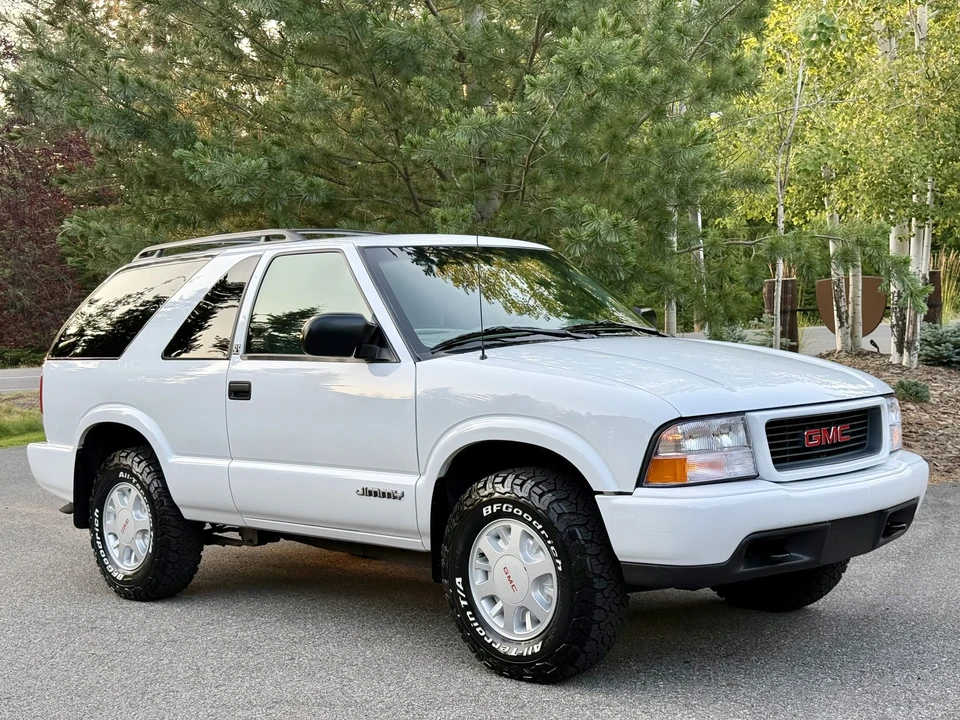 2000 GMC S-15 Jimmy 2nd Gen - Image 11 of 31