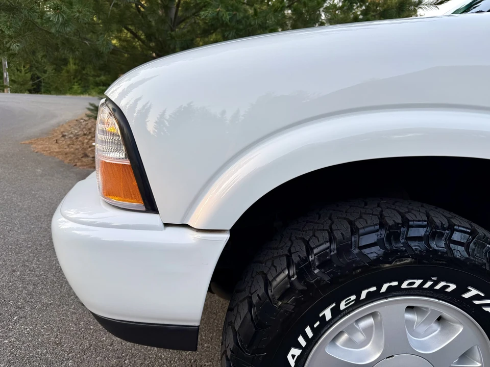 2000 GMC S-15 Jimmy 2nd Gen - Image 23 of 31