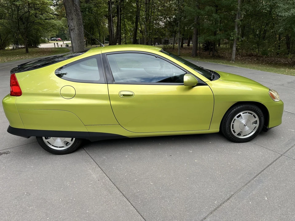 2000 Honda Insight 1st Gen - Image 8 of 31