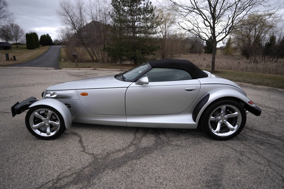 2000 Plymouth Prowler - Image 14 of 31