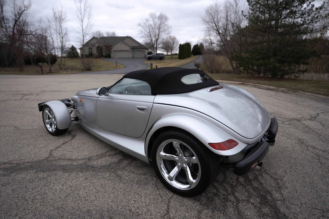 2000 Plymouth Prowler - Image 15 of 31