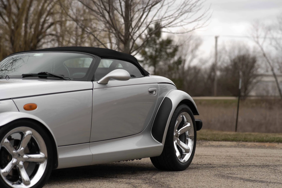 2000 Plymouth Prowler - Image 23 of 31