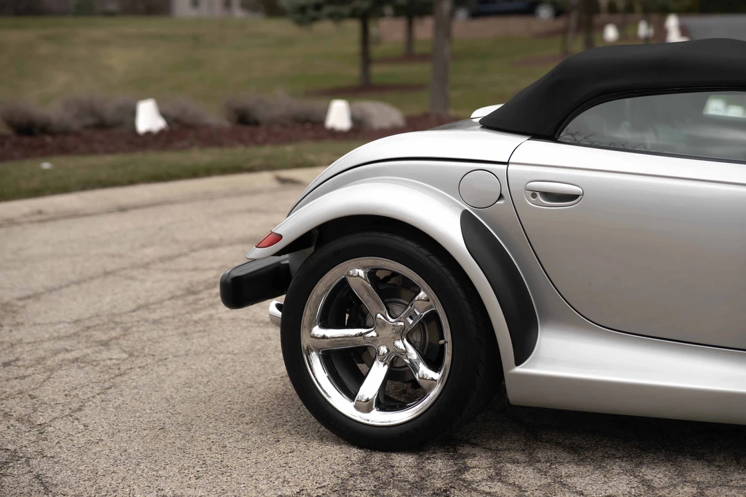 2000 Plymouth Prowler - Image 29 of 31