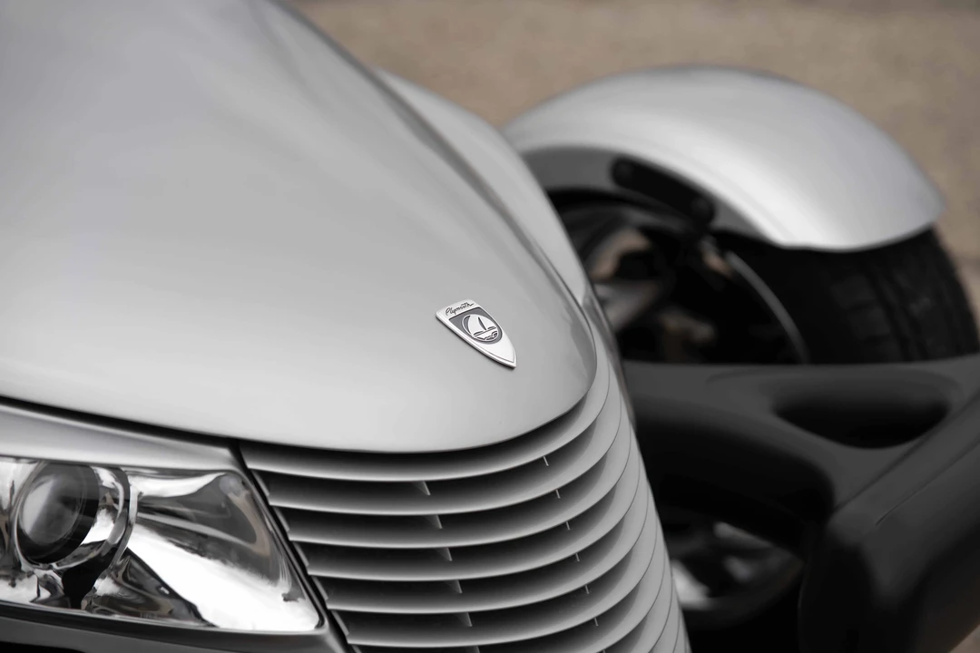2000 Plymouth Prowler - Image 30 of 31