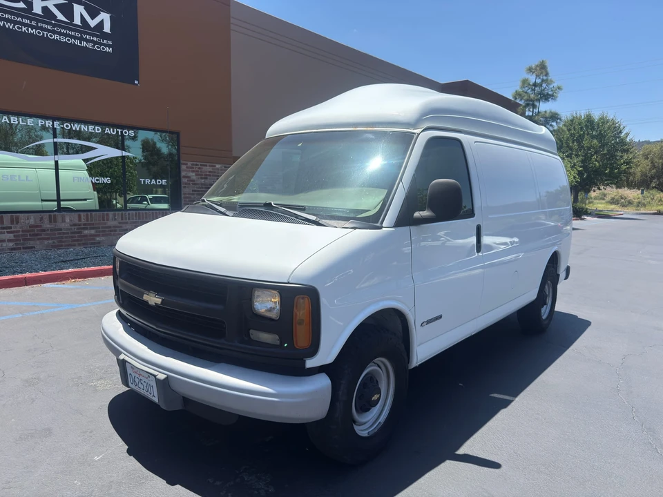 2001 Chevrolet Express - Image 7 of 31