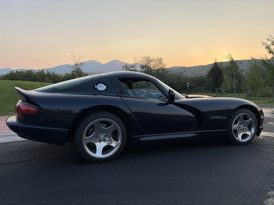 2001 Dodge Viper GTS 2nd Gen - Image 12 of 31