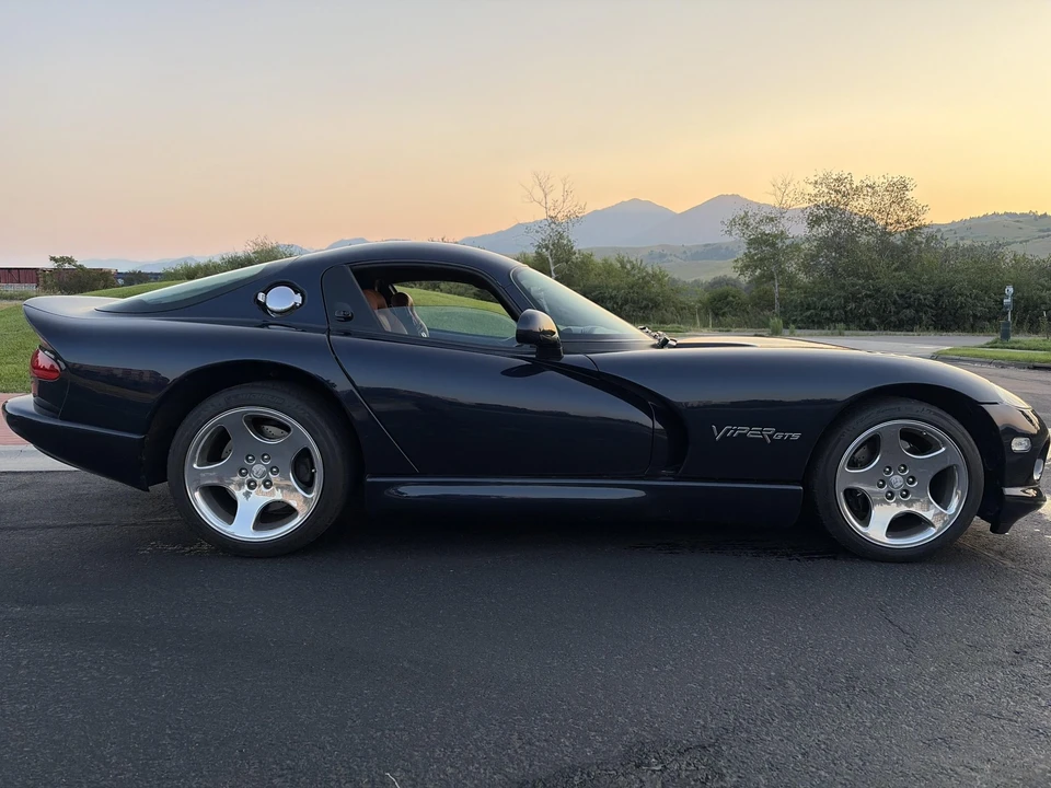2001 Dodge Viper GTS 2nd Gen - Image 11 of 31